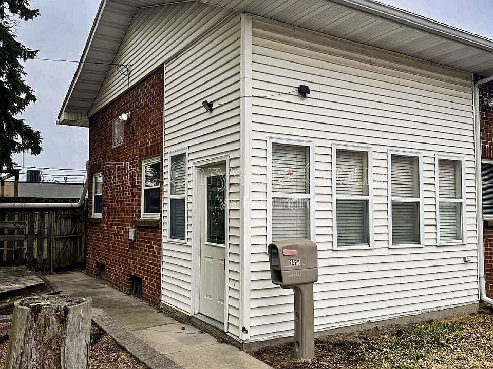 1st image of 141 E Walnut St #B