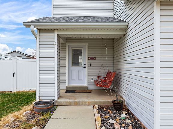 4th image of 2188 W 2220 N