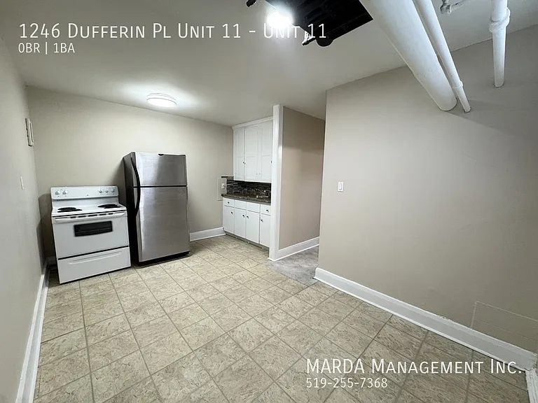 1246 Dufferin Pl #11 — Photo 13