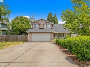 790 Girard Ct, Cottage Grove, OR 97424