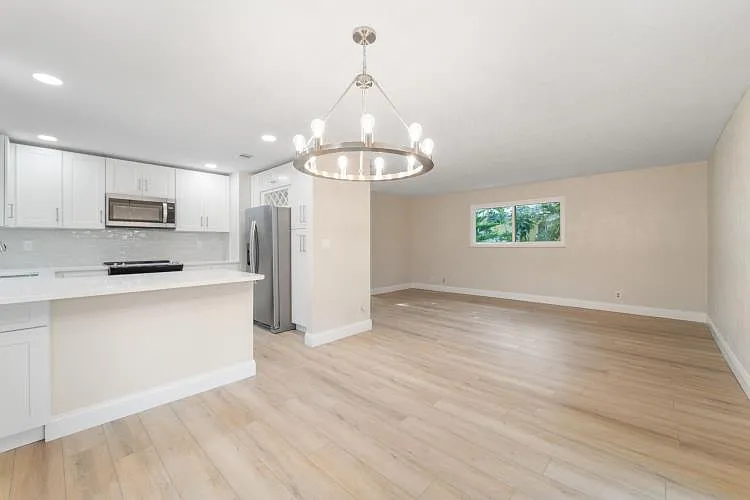 4710 S Peninsula Dr — Photo 9