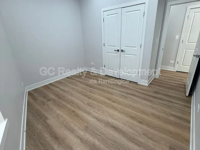 5071 N Northwest Hwy #203 — Photo 7