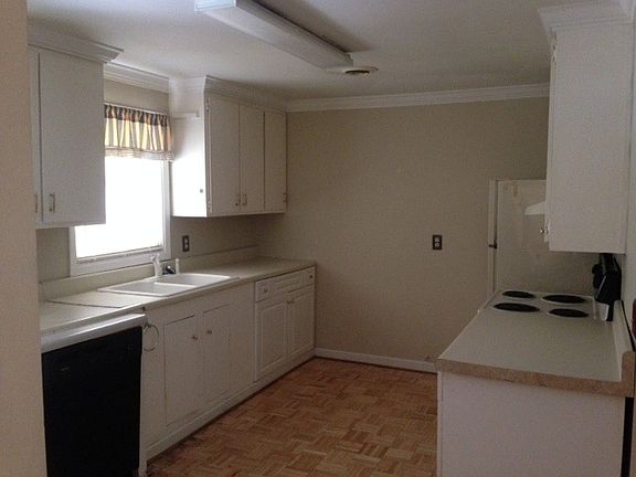3rd image of 306 N Fodale Ave #2