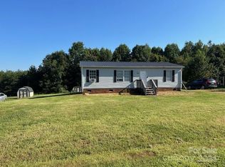 124 Robins Hill Ln, Statesville, NC 28677