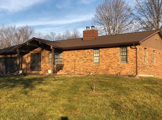 514 N Hickory St, Smithton, IL 62285