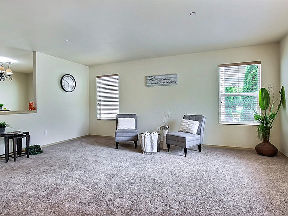 4th image of 1914 Bobs Hollow Ln