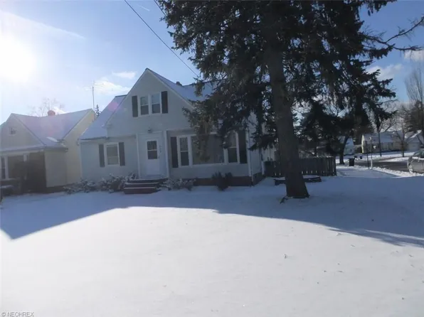 960 Richmond Rd, Lyndhurst, OH 44124