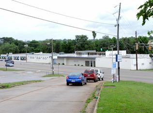 1307 N Main St, Harrison, AR 72601