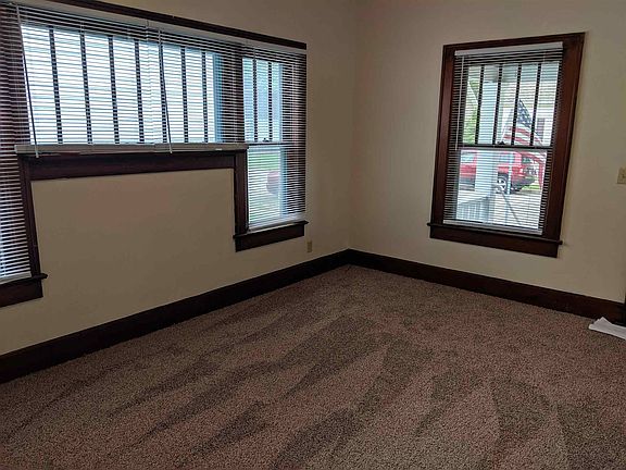 2nd image of 1118 Busseron St