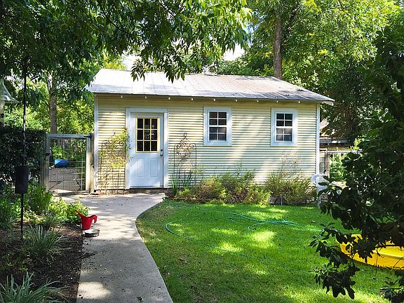 3905 Duval Street - Garage