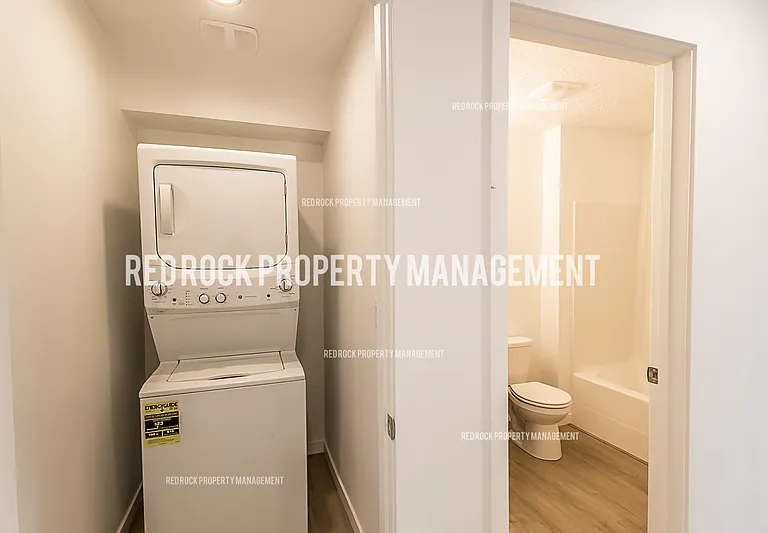 1118 N Davis Ln — Photo 8
