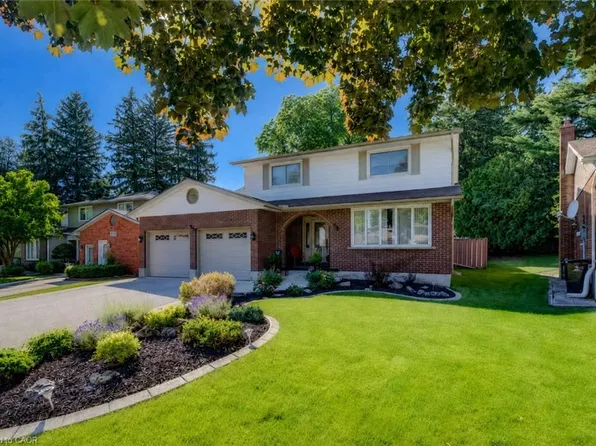 54 Stonegate Dr, Kitchener, ON N2A 2Z1