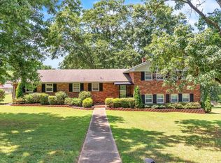 5 Saluda Rd, Williamston, SC 29697