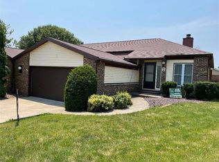 2 Saint Andrews Pl, Mattoon, IL