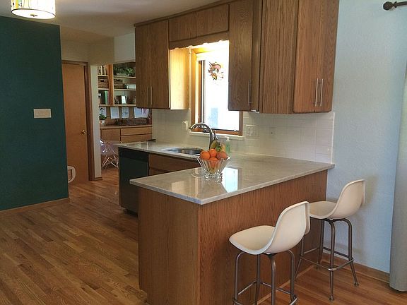 breakfast bar
