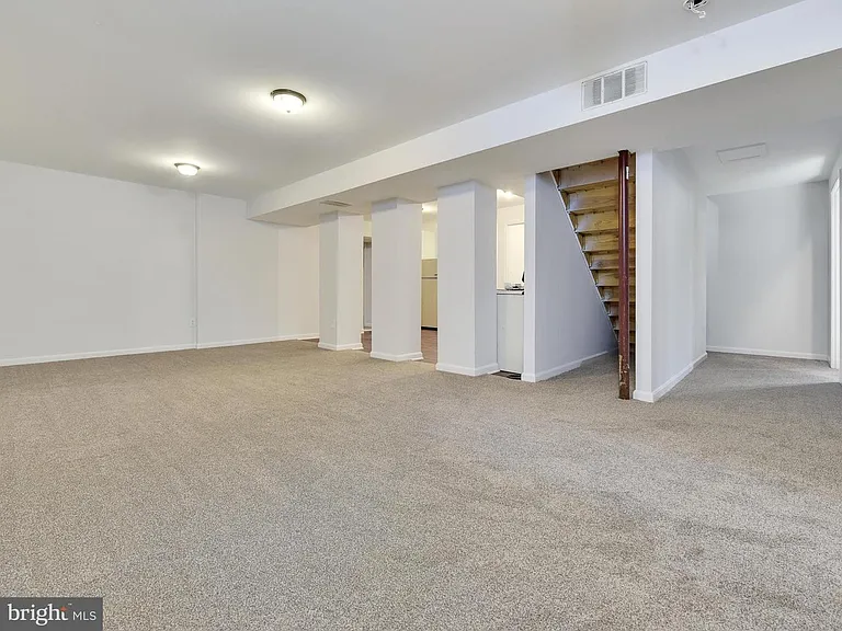 5801 Tobery Rd — Photo 10