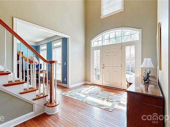 2nd image of 10146 Stewarton Ln