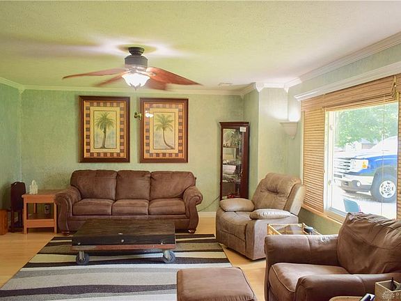 2nd image of 3944 Fernwald Dr
