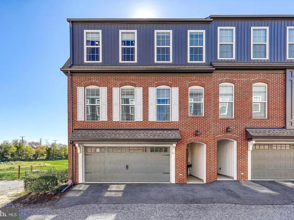 1358 Station House Ln, Mechanicsburg, PA 17055