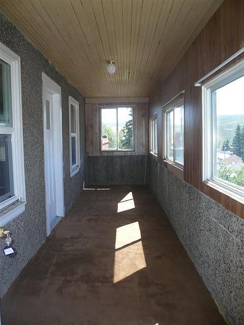2nd image of 421 Pearl St