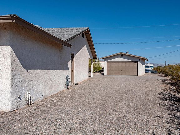 3rd image of 1637 Topaz Dr