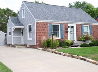 2001 48th St, Des Moines, IA 50310