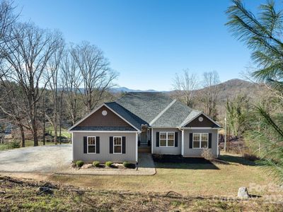 67 Cairens Ridge Dr, Mills River, NC, 28759