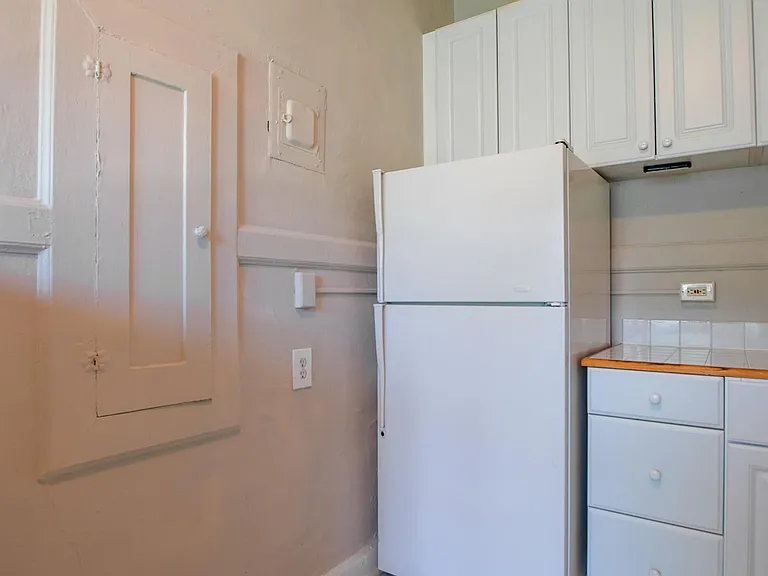 678 Somerset Ter NE #1 — Photo 8