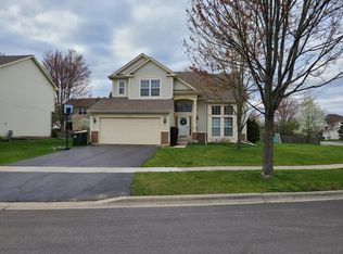 1200 Andover Dr, Mundelein, IL