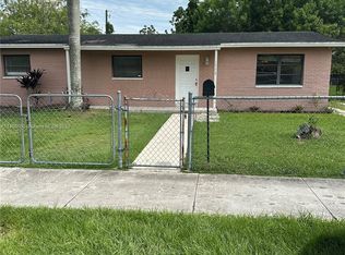 1570 NE 10th St, Homestead, FL 33033