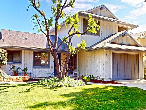 2nd image of 10900 Des Moines Ave