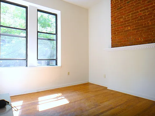 Rented by Balass Ralph, LREB | media 17