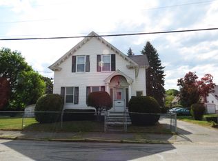 81 School St, Taunton, MA 02780