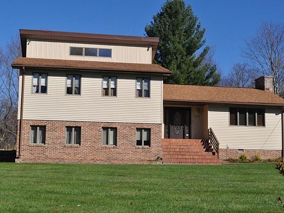 2nd image of 5216 Parliament Dr