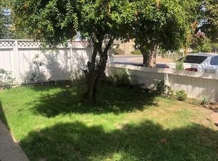 1505 Victoria Dr, Modesto, CA