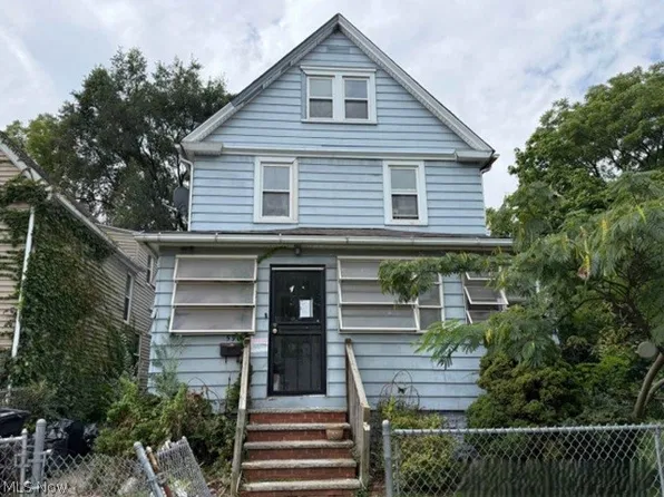 590 E 101st St, Cleveland, OH 44108