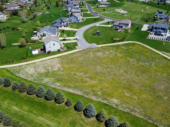 1 Bell Vine Ct, Verona, WI 53593