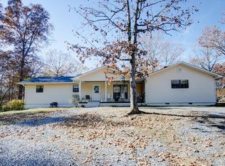 1013 Smyrna Cir, Chatsworth, GA 30705
