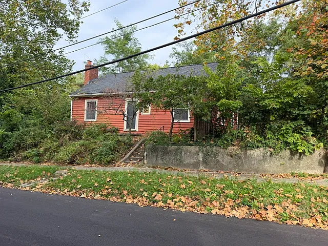 123 Edgewood Ave