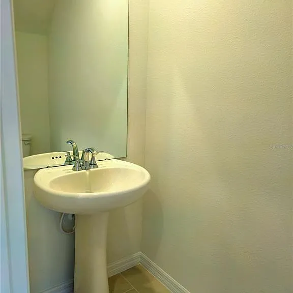 16305 Bird Of Paradise Ave — Photo 6