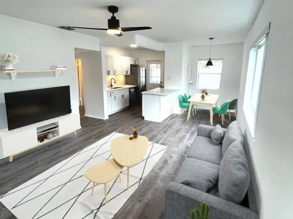 4016 Bay St NE, Saint Petersburg, FL 33703