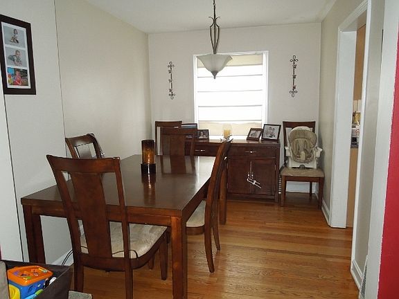 3rd image of 5373 N Oconto Ave #1
