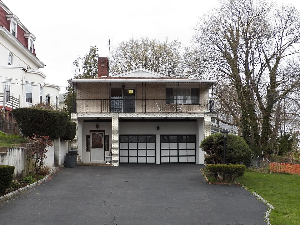 1st image of 181 Underhill St