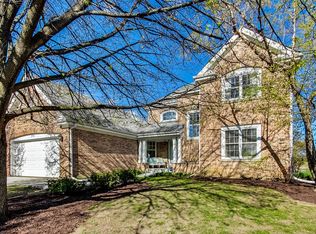 295 Wendover Dr, Bloomingdale, IL 60108