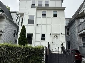 239 S Clinton St, East Orange, NJ