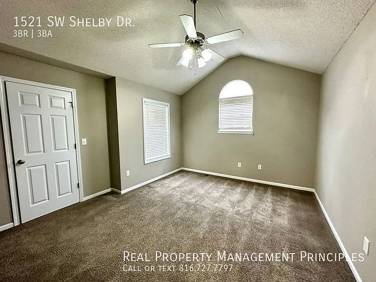 1521 SW Shelby Dr — Photo 6