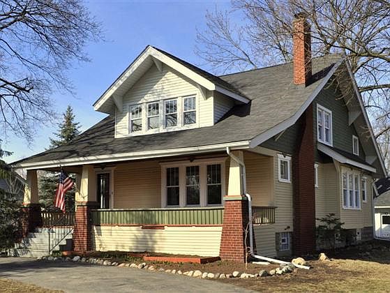 1st image of 9311 S Main St