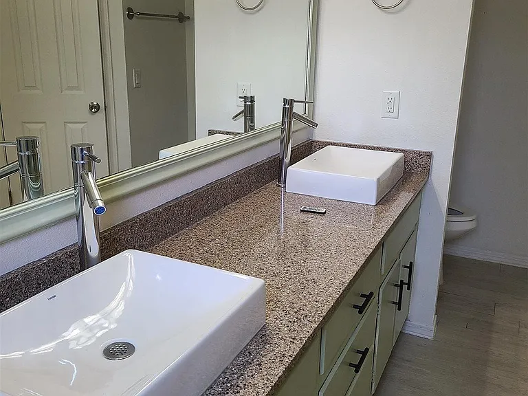 9024 Caribbean Dr — Photo 8