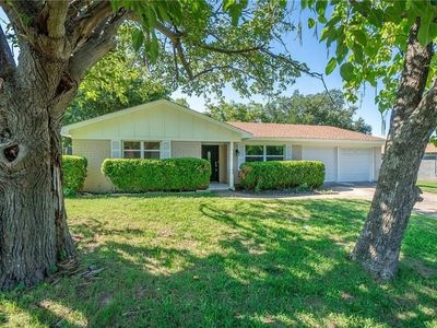 385 Bellvue Dr, Fort Worth, TX, 76134