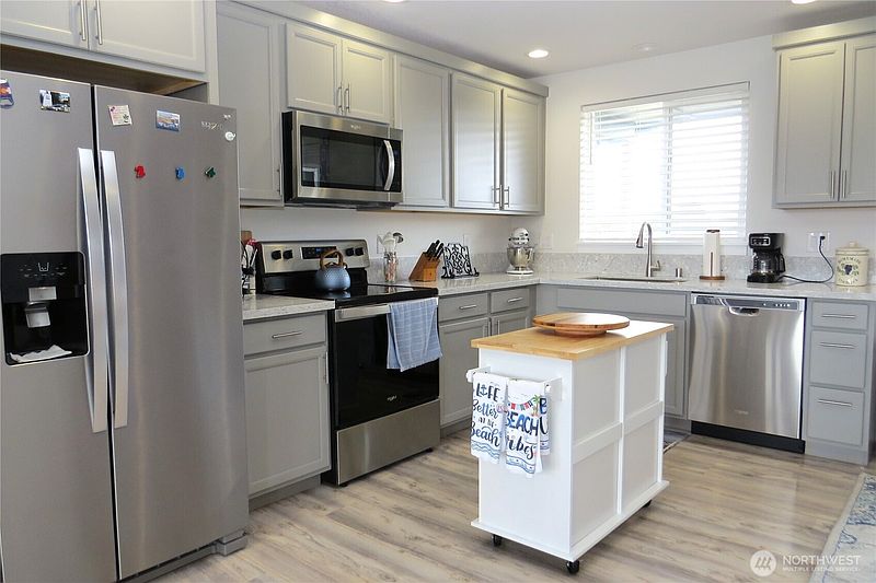 5th image of 1188 Greenview Avenue SW